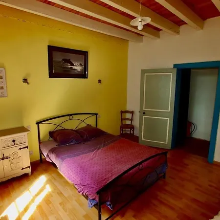 Domaine De La Tapie Holiday home *